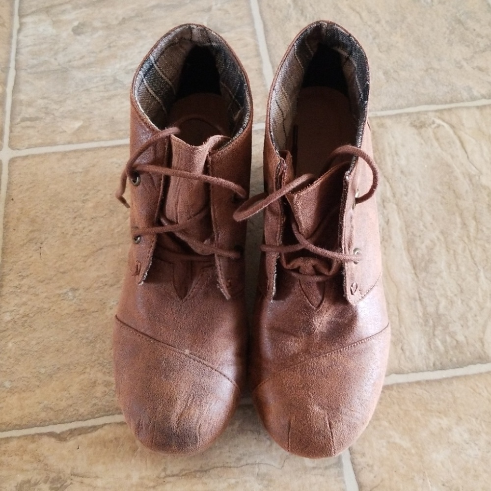 Maurcies brown wedge boots